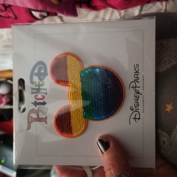 Pride Mickey patch - Picture 4 of 8